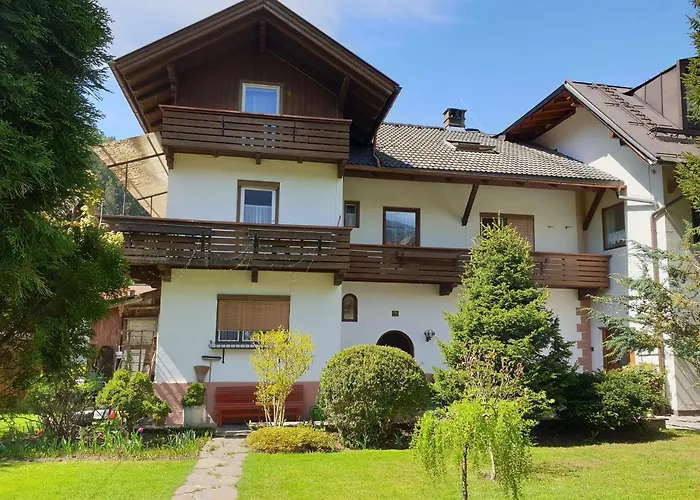 Gaestehaus Zum Gachtna